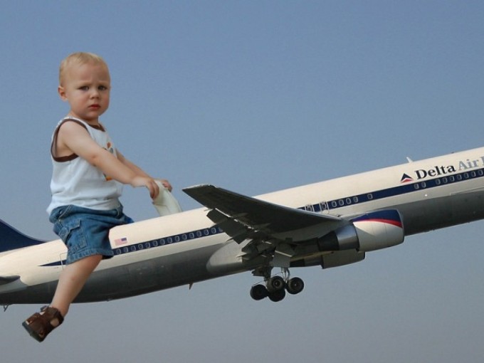 How Old Does a Baby Have to be For the First Flight