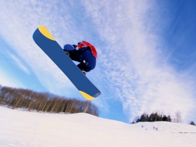 How to Choose Snowboard Bag for Air Travel?