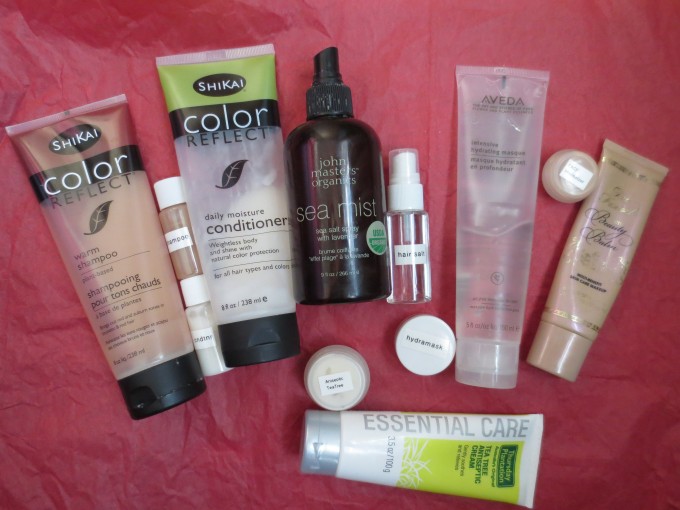 Smart Tips How to Pack Toiletries